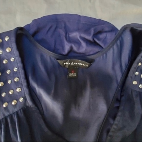 Rock & Republic sleeveless ladies blouse a size small. - Picture 5 of 9